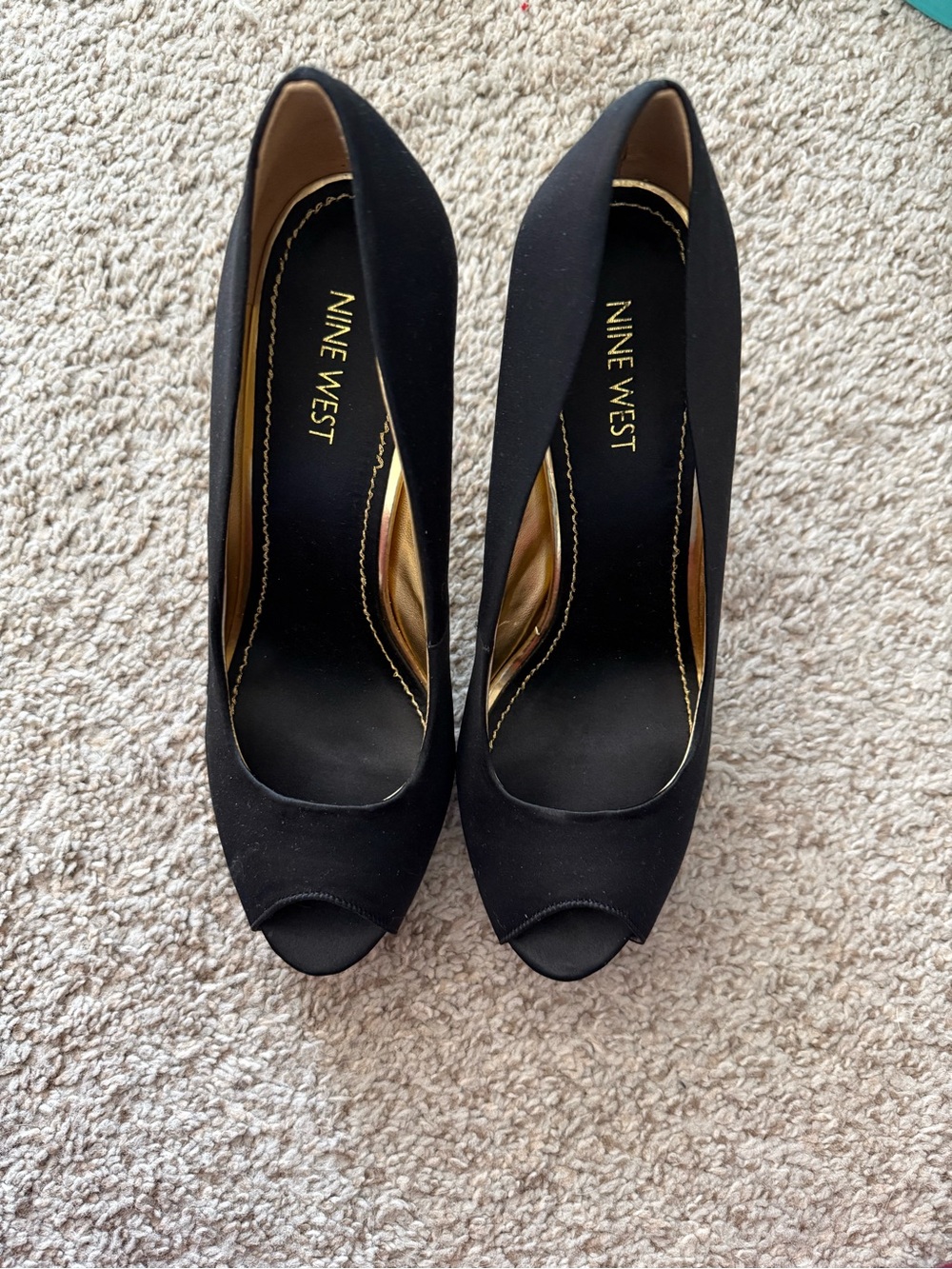 Nine West Black Peep-Toe Heels with Gold Lining